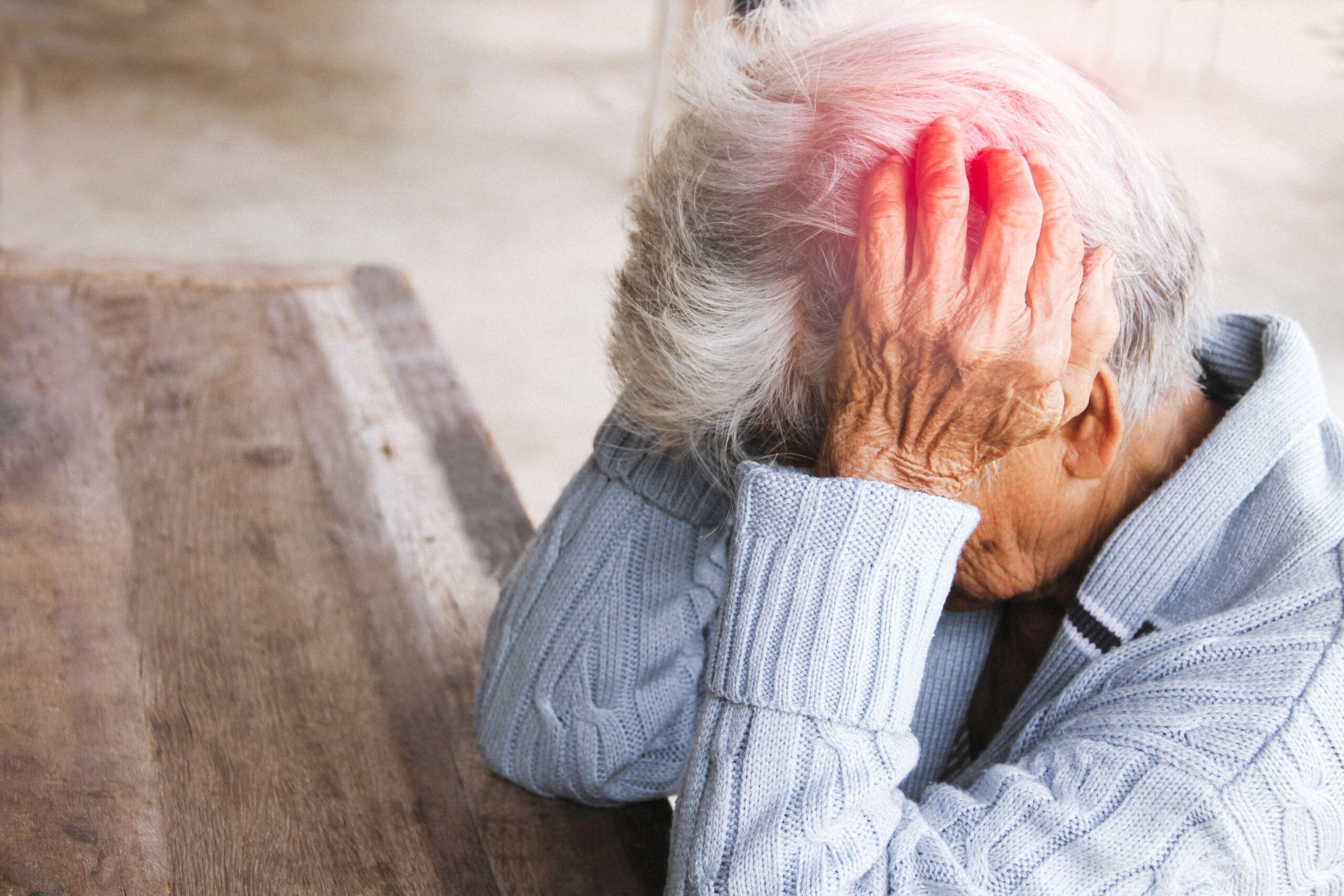 What are the warning signs of elder abuse and neglect