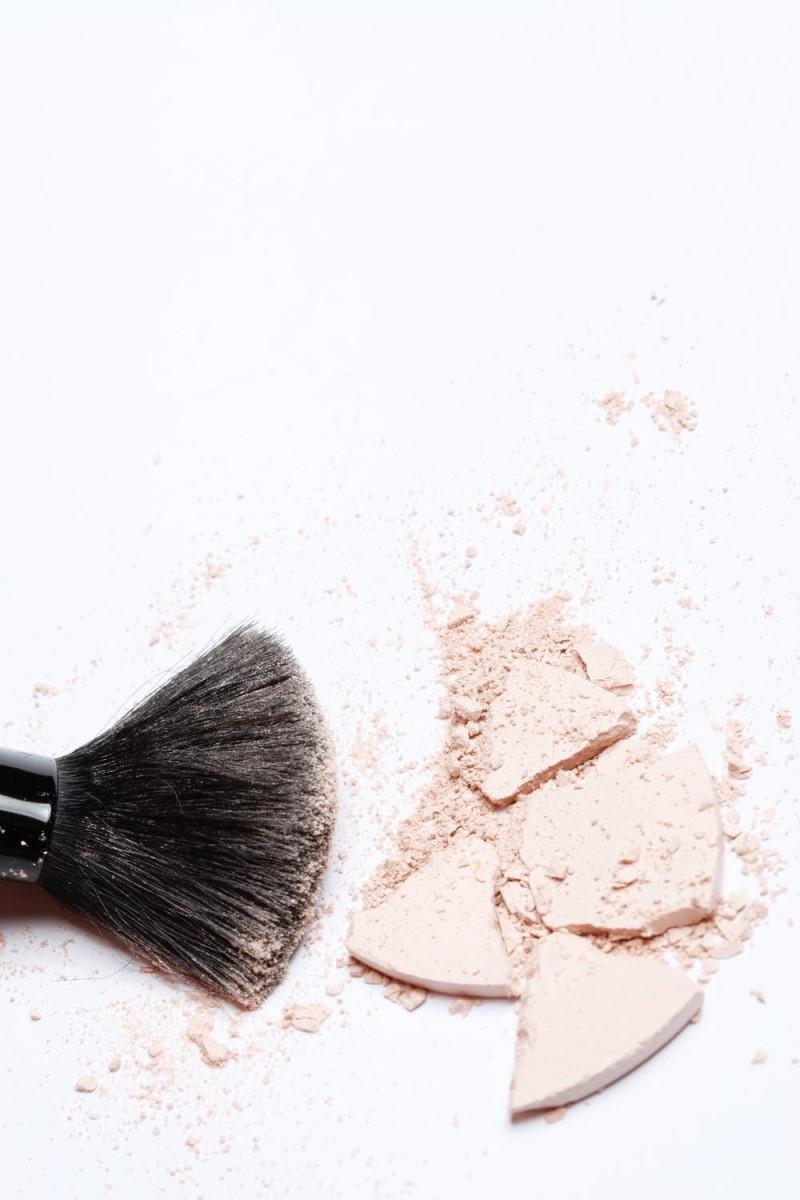 California Bans 24 Toxic Chemicals in Cosmetic Products
