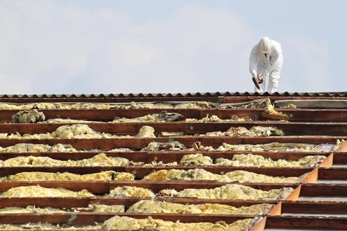 What health problems can asbestos cause?